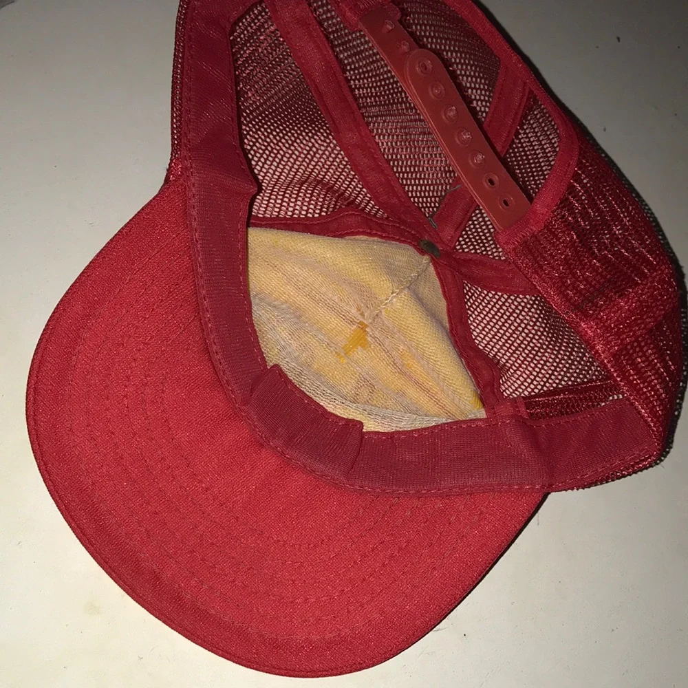 Stroh’s Field Tester Branded Red Yellow Trucker Hat Mens Vintage Snapback Cap